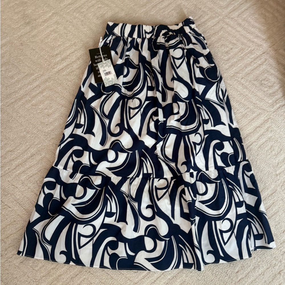 NWT Hyacinth House Navy & White Swirl Print Maxi Skirt - Tuckernuck - Picture 2 of 3
